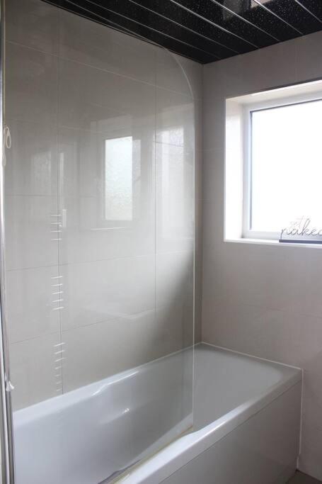Private & Comfortable 2 Bedroom Home Away From Home 스탠웰 외부 사진