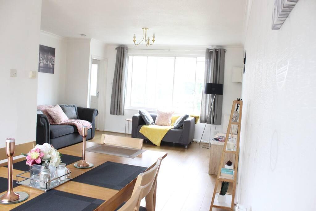 Private & Comfortable 2 Bedroom Home Away From Home 스탠웰 외부 사진
